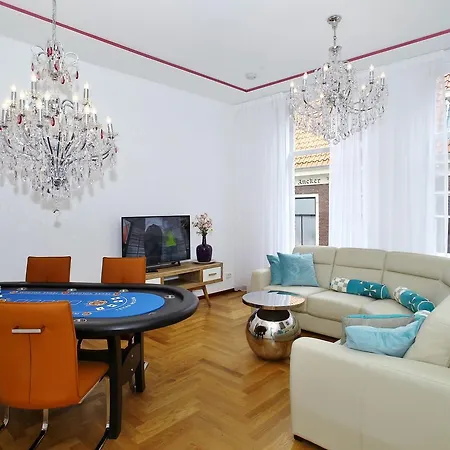 Luxury Family Houses