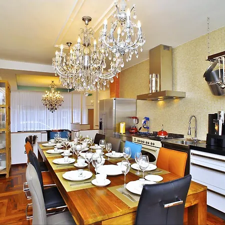 Apartment Luxury Family Houses *